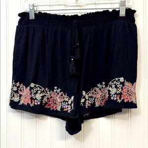 American Eagle Embroidered Black Women's Shorts Flowy Festival Boho Tassels